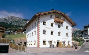 Apartments Restaurant Rusctlea Selva di Val Gardena Exteriér fotografie