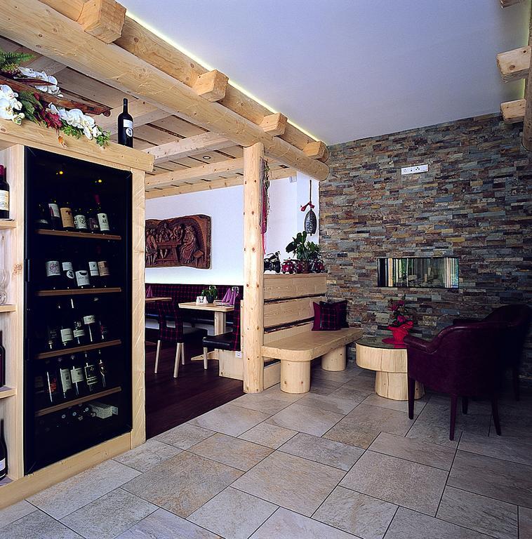 Apartments Restaurant Rusctlea Selva di Val Gardena Exteriér fotografie